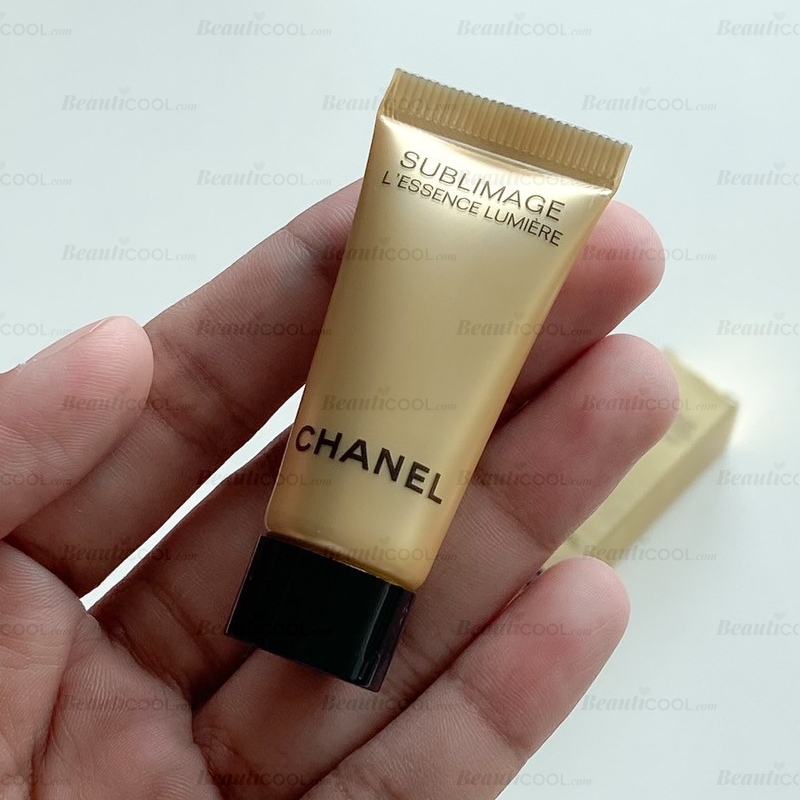 CHANEL Sublimage L'essence Lumiere 5ml (With Box)